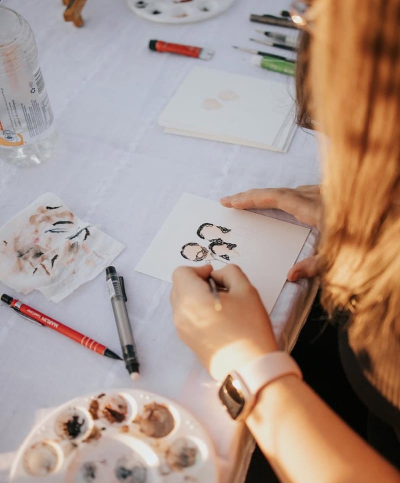 Live wedding painting by Palettes of Joy capturing artistic wedding experiences in South Africa