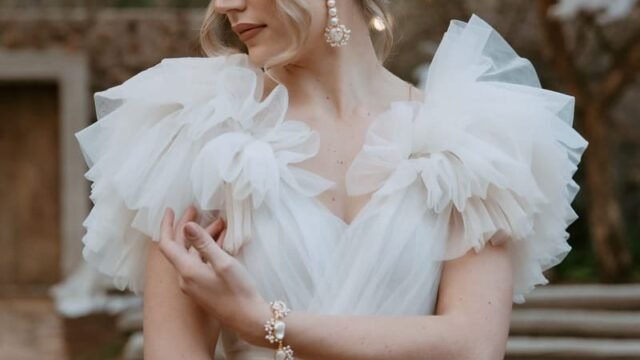 ME‑RA Jewellery handcrafted expressive piece for women
