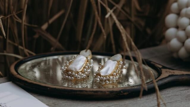 ME‑RA Jewellery handcrafted expressive piece for women