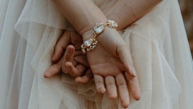 ME‑RA Jewellery handcrafted expressive piece for women