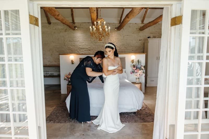 Murasie Wedding Venue in the Overberg with dam and oak trees