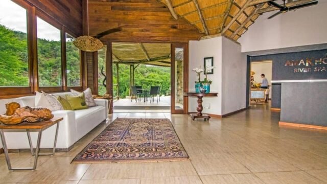 Amakhosi Safari Lodge luxury safari wedding venue in KwaZulu-Natal