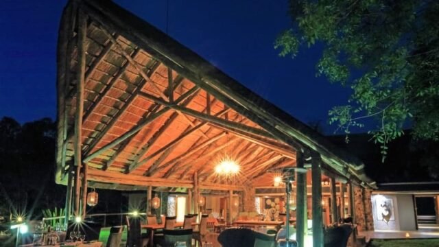 Amakhosi Safari Lodge luxury safari wedding venue in KwaZulu-Natal