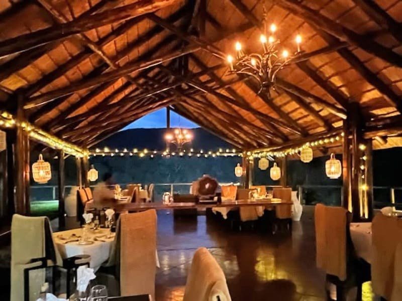 Amakhosi Safari Lodge luxury safari wedding venue in KwaZulu-Natal