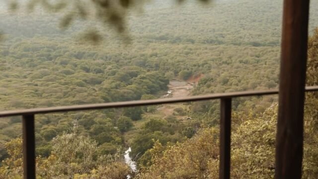 Leopard Mountain Safari Lodge luxury wedding and safari venue in KwaZulu-Natal